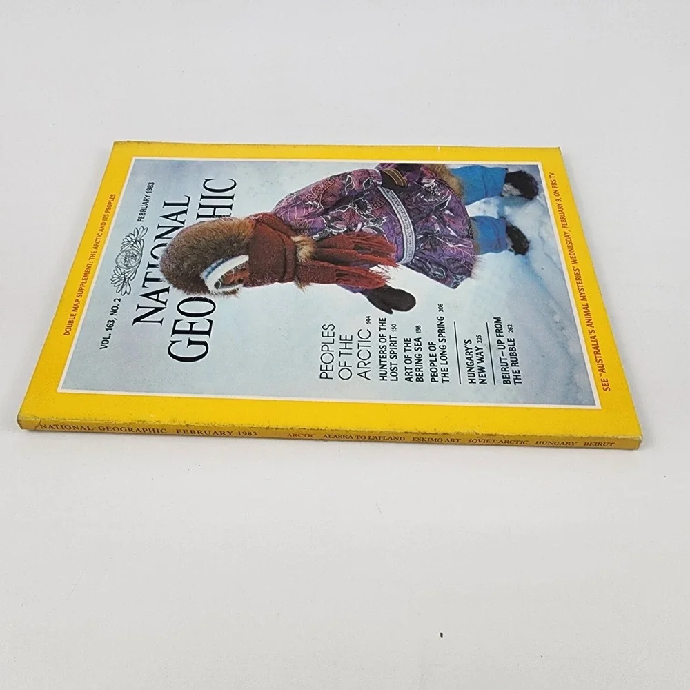 National Geographic‎ Magazine February 1983 No Insert